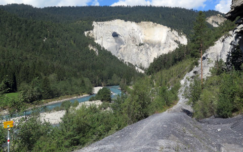 Achtsamkeitswanderung durch die Rheinschlucht